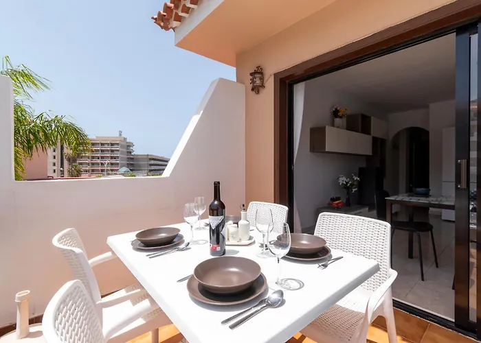 Tranquil 1 Bedroom Communal Heated Pool Lägenhet *